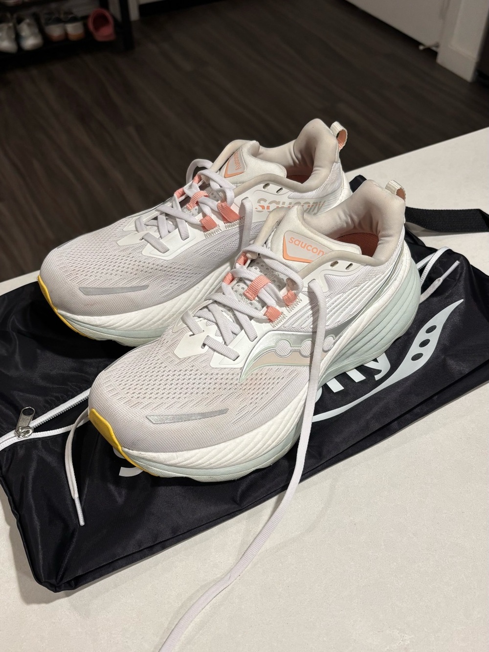 Saucony Women's White Running Shoes with Mint and Peach Accents and shoe Bag